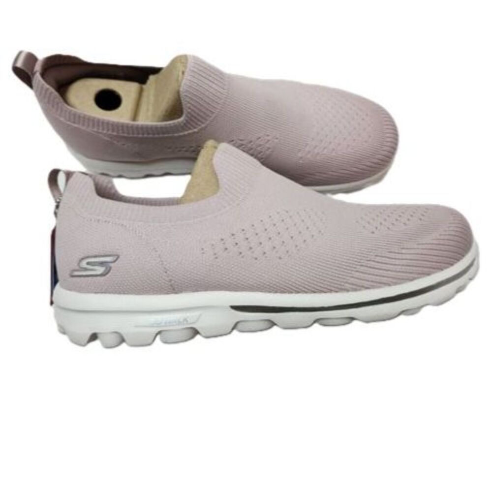 Skechers Performance Go Walk Travel Conzumel Women's size 8 Wide Fit
